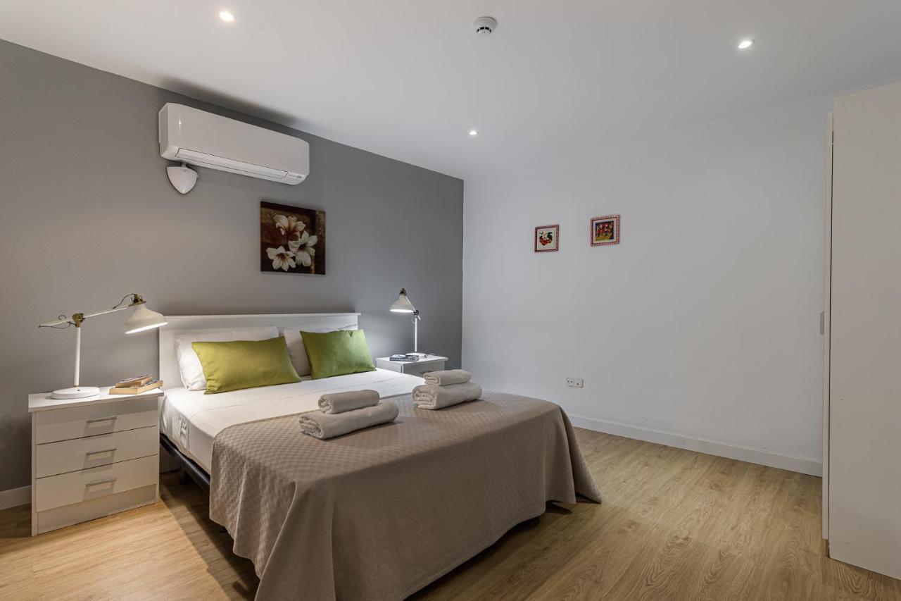 Waou Apartamentos En Sol Confort 2 Madrid Buitenkant foto